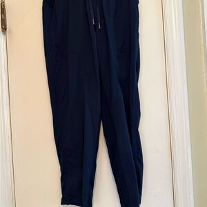 Lululemon Women's Navy Cropped Pants